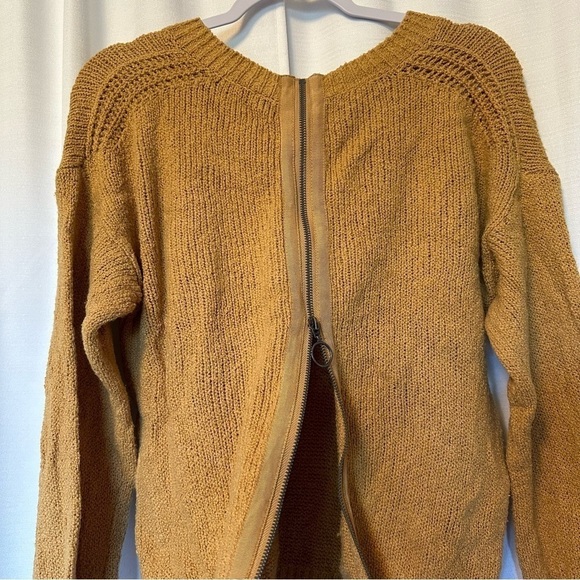 Abercrombie & Fitch Sweaters - Abercrombie & Fitch Women’s Small Mustard Yellow Full Zip Back Sweater Cotton Bl